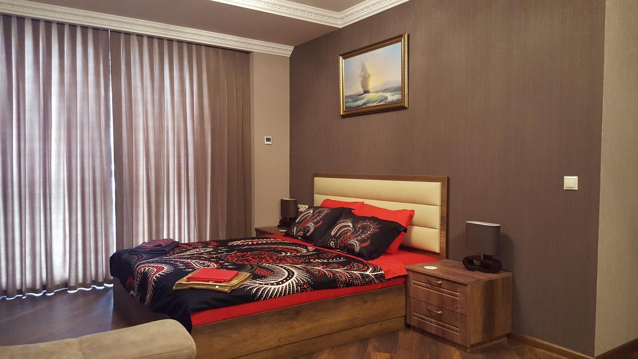 Mimino Apartment Deluxe First Line Batumi Eksteriør billede