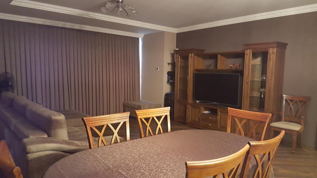Mimino Apartment Deluxe First Line Batumi Eksteriør billede