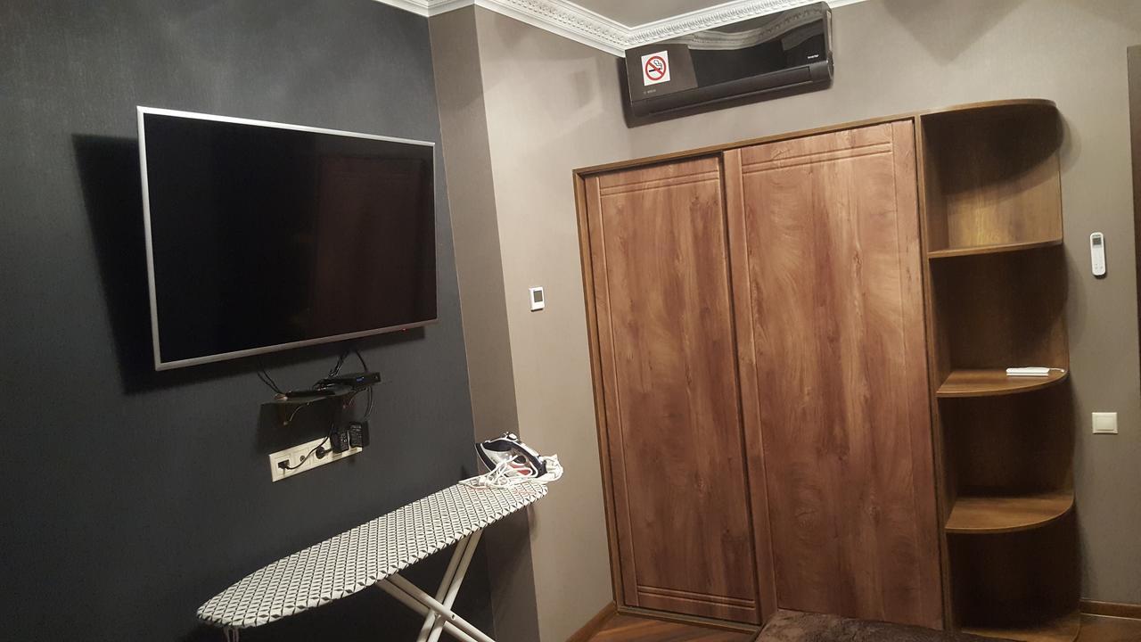 Mimino Apartment Deluxe First Line Batumi Eksteriør billede