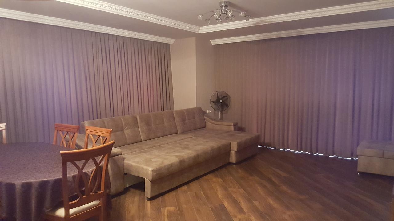 Mimino Apartment Deluxe First Line Batumi Eksteriør billede